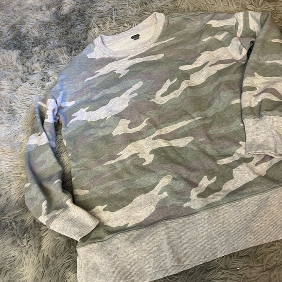 Aerie camo sweatshirt - Picture 7 of 7